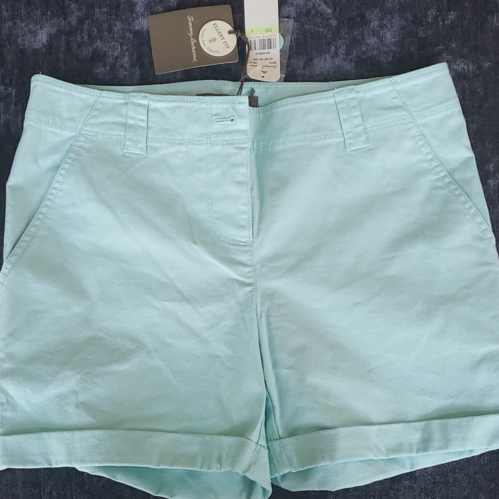 Tommy bahama shorts size 4.  Sail away twill short